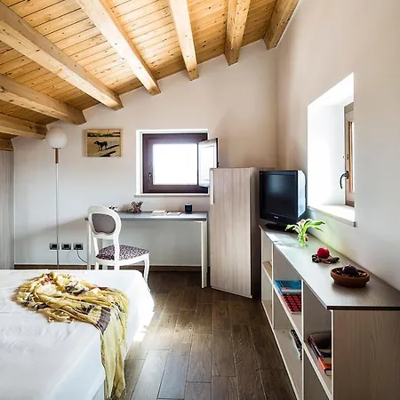 Sleeps 9 Pool Air Con Wifi * Donnafugata